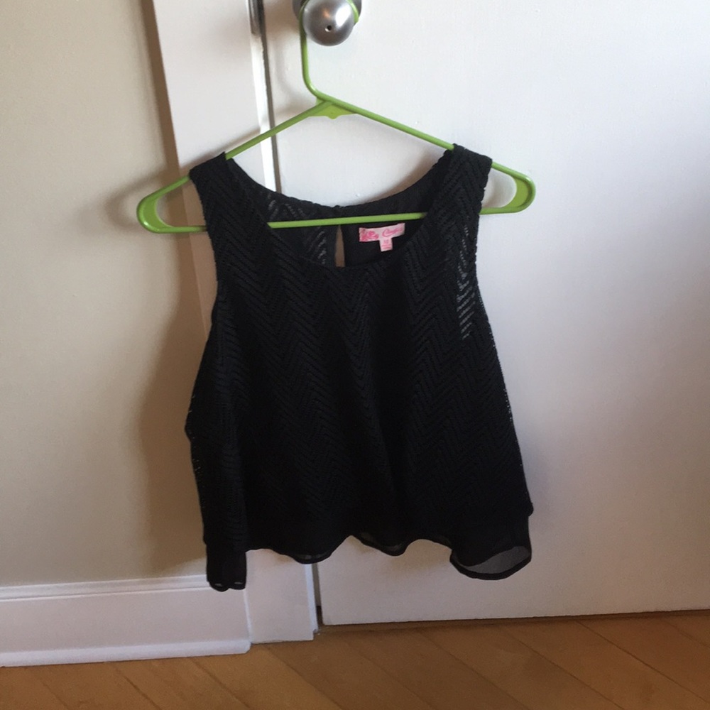 Chevron black tank with mesh underlay